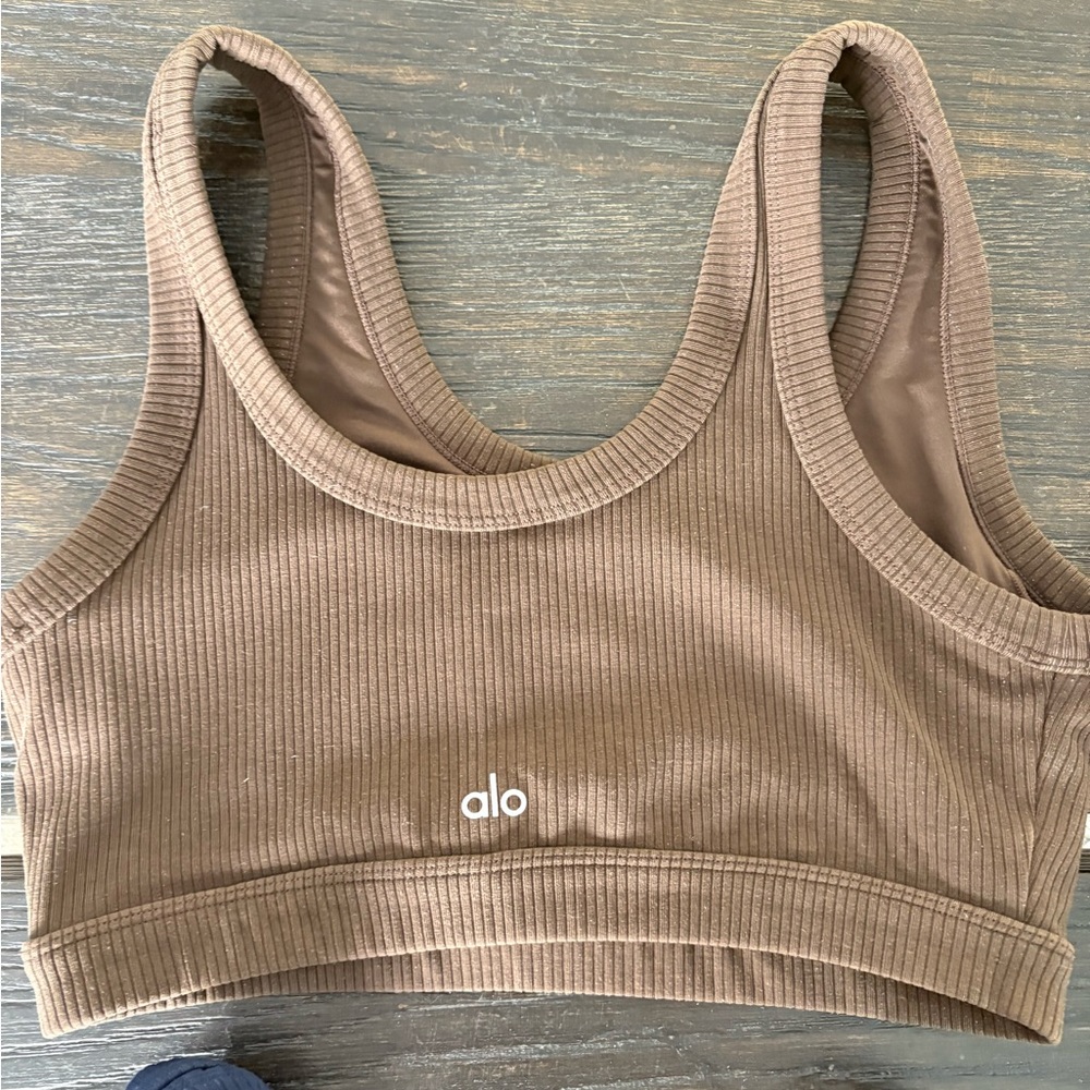 Alo yoga bra - Picture 7 of 10